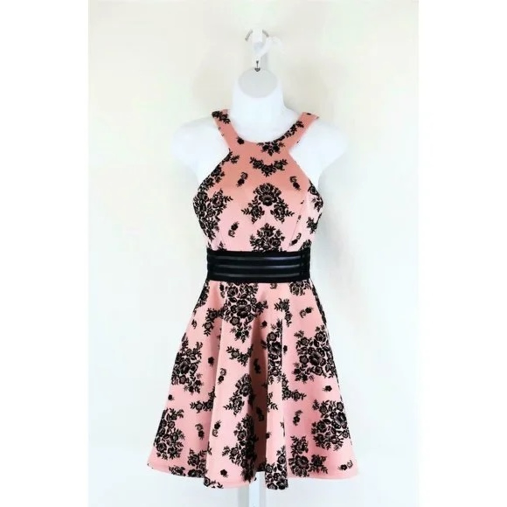 City Studio JUNIORS Pink Black Floral Sleeveless Halter Party Dress Size 15